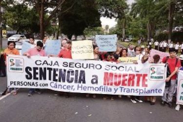 Pacientes con enfermedades críticas no tienen medicinas