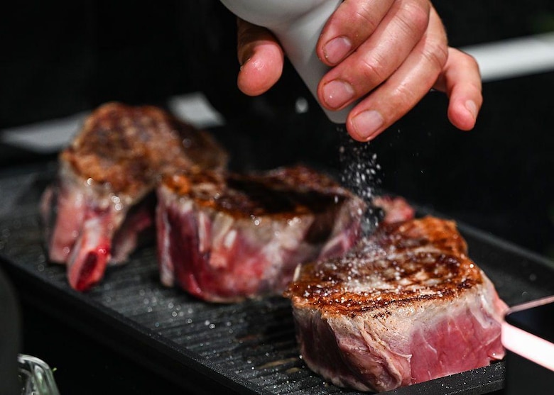 ‘Es una traición’: la furia de los ganaderos en Estados Unidos porque el gobierno de Trump quiere importar más carne argentina