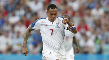 Blas Pérez regresa con el Árabe Unido