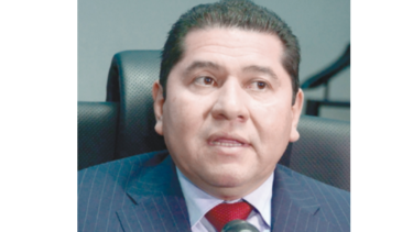 MEF: la planilla 172 es asunto de la Contraloría