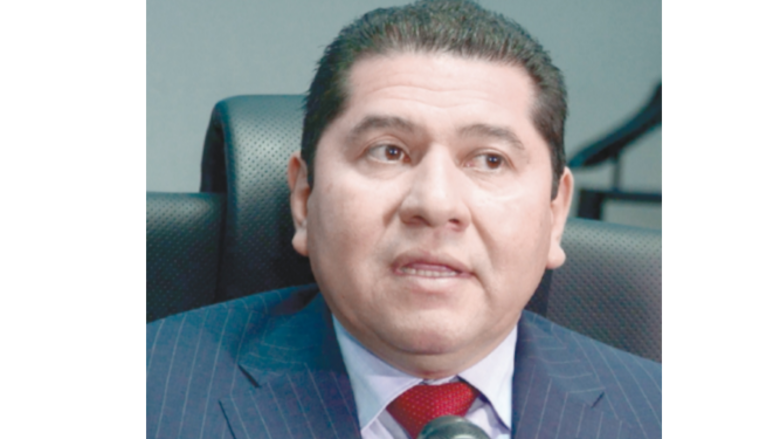 MEF: la planilla 172 es asunto de la Contraloría