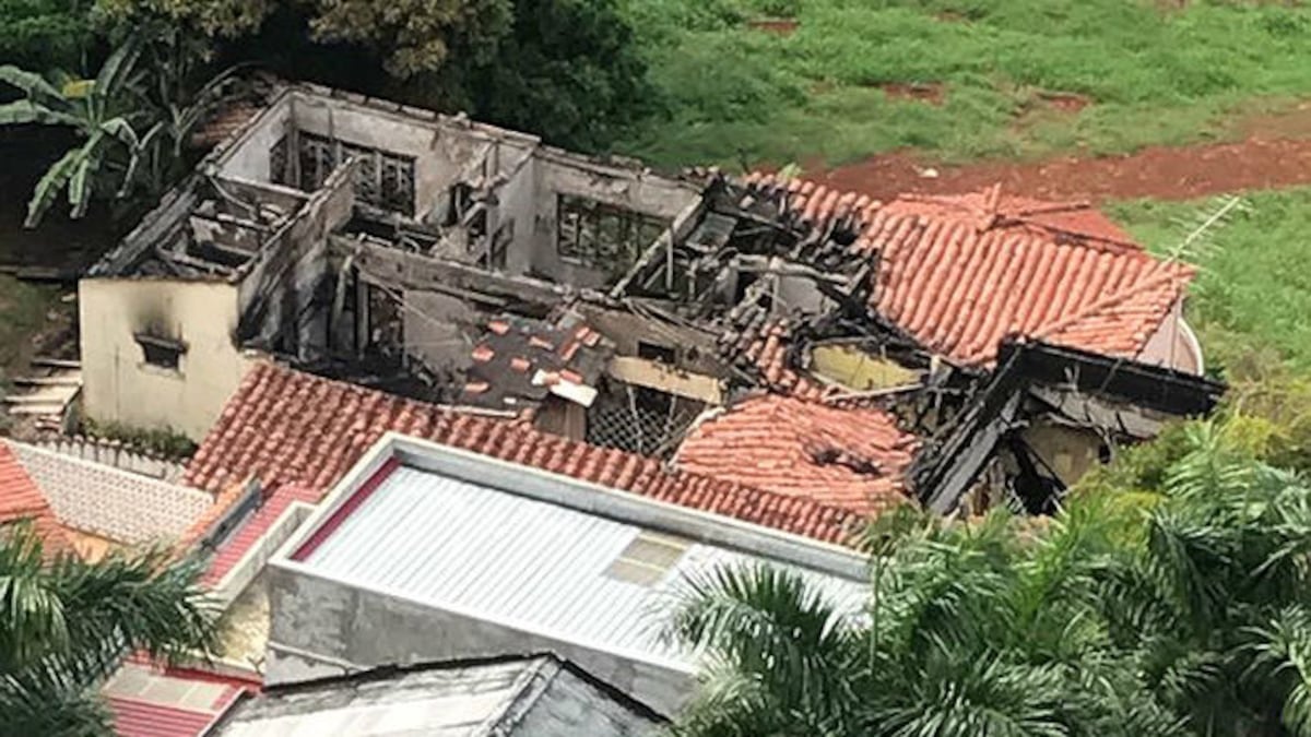 Incendio consume inmueble en La Cresta, Bella Vista