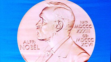 Aplazan anuncio del premio Nobel de literatura
