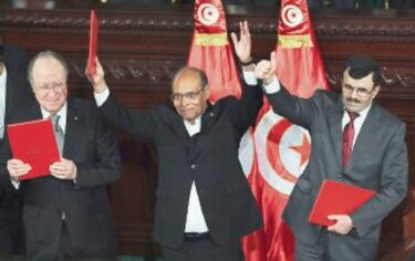 Aprueban nueva ´Constitución´