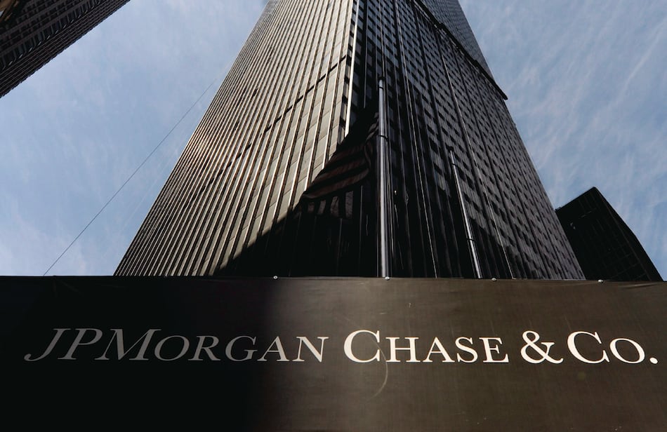 MEF acuerda financiamiento por $1,000 millones con JP Morgan para cubrir déficit presupuestario de 2024