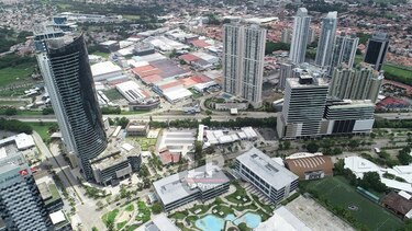 Standard & Poors rebaja calificación de riesgo a Panamá