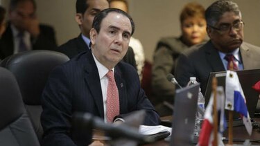 Reguladores financieros sustentan presupuesto para 2016