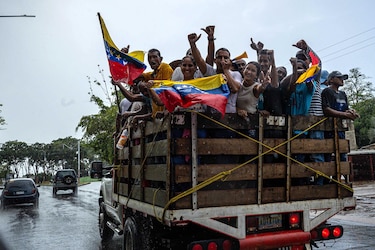 La oposición llama a colaborar en el traslado de venezolanos a votar el próximo domingo