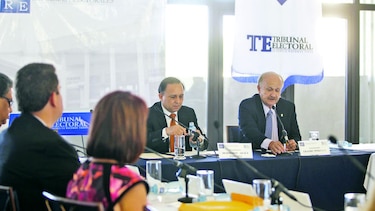 Buscan prohibir que los candidatos tengan doble postulación