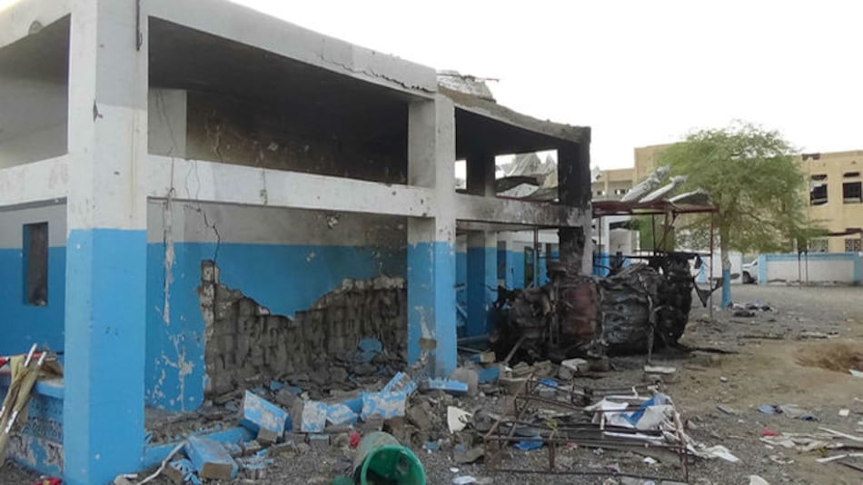 Coalición árabe abre investigación por bombardeo de hospital en Yemen