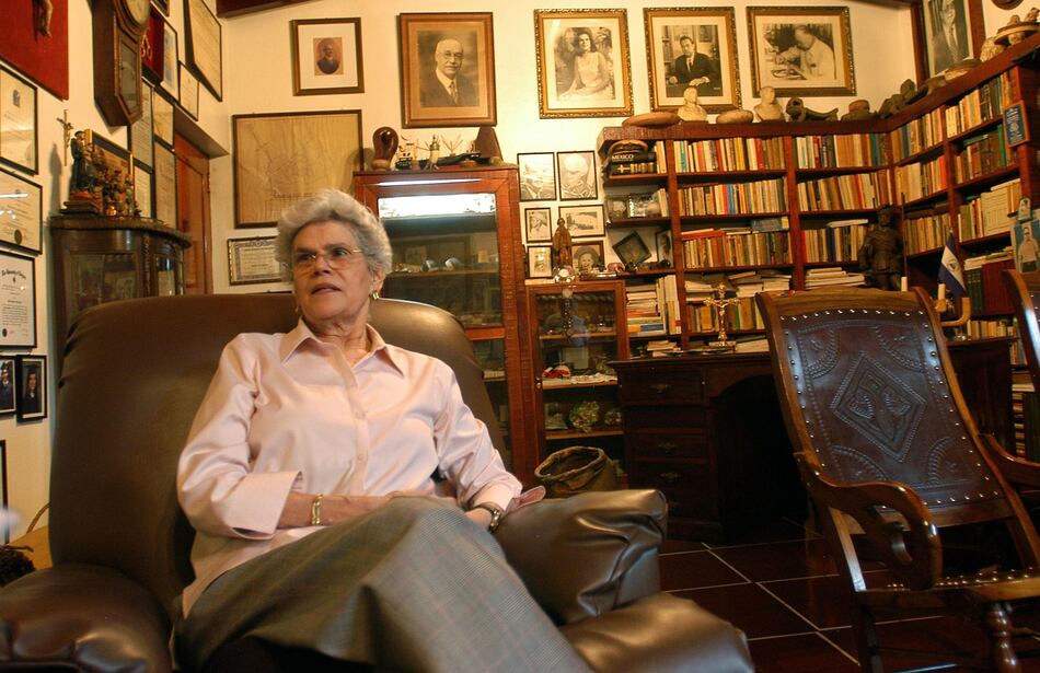 Violeta Barrios de Chamorro muere a los 95 años: Panamá resalta su legado democrático