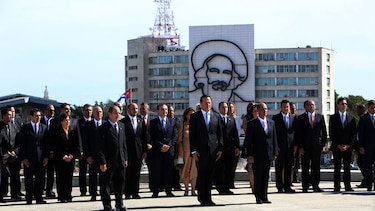 Presidente Varela sostiene encuentro con su homólogo Raúl Castro en Cuba