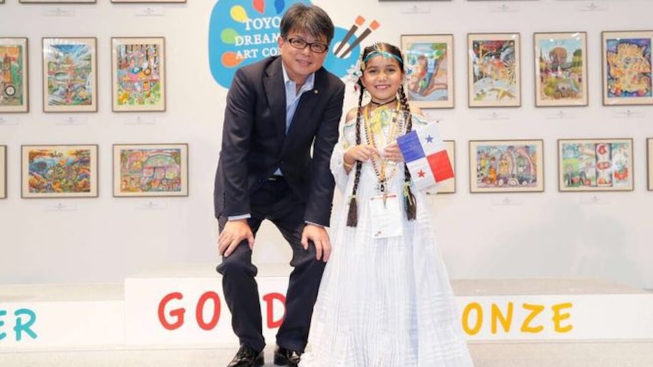 Veragüense dibuja el auto de sus sueños y gana certamen mundial