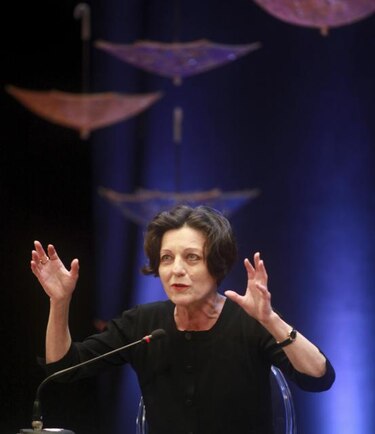La Nobel de Literatura Herta Müller quería ser peluquera y no escritora