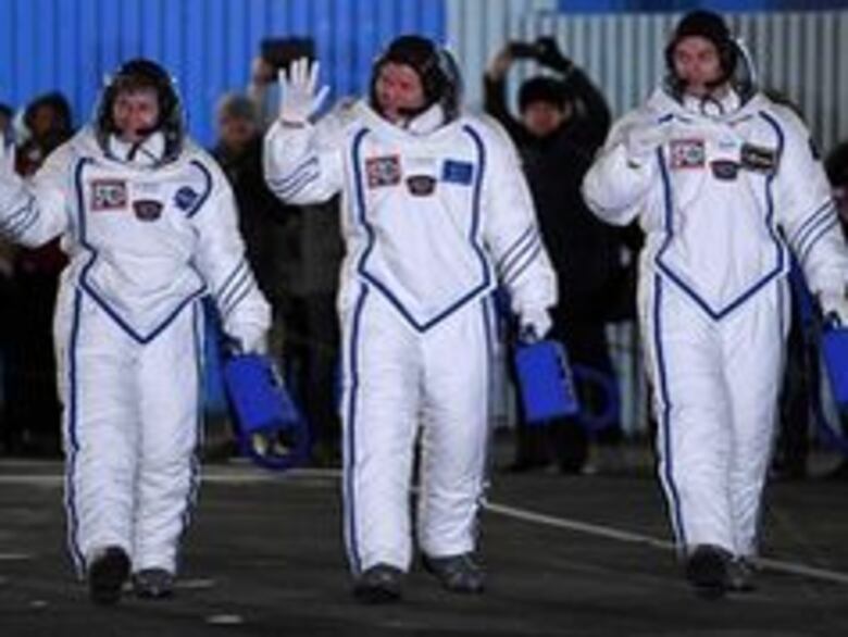 Tres astronautas partieron rumbo a la Estación Espacial Internacional