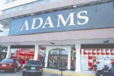 Adams, estable tras acuerdo con bancos