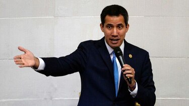 Parlamento venezolano ratifica a Guaidó como presidente encargado hasta que 'cese usurpación'