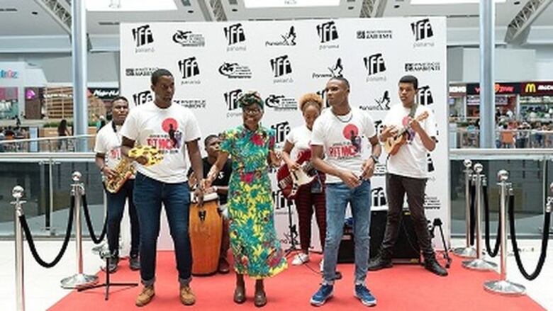 El documental ‘Calypsonians’: el canto alegre de la gente