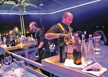 Una cena en las nubes