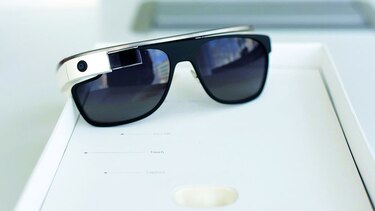 Gafas interactivas de Google resurgen como ayuda en sitios de trabajo