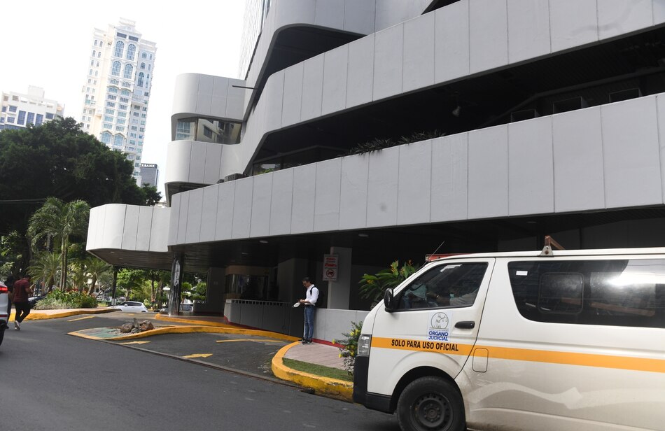 Tribunal confirma que derechos de Martinelli no fueron vulnerados al notificar condena en caso New Business