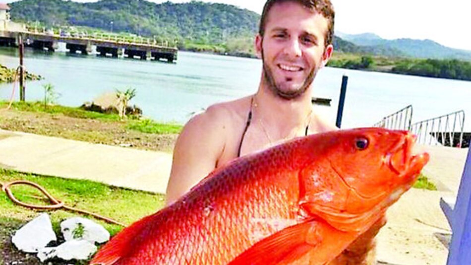 Mangravita, acusado de estafa