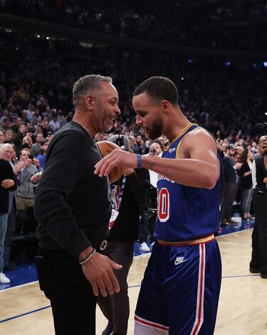 Stephen Curry es el nuevo rey de triples de la historia de la NBA