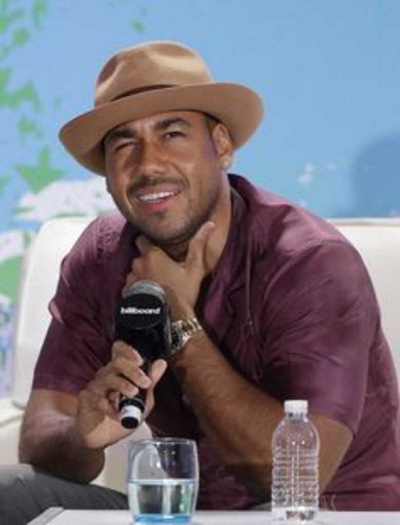 Romeo Santos asegura que crea personaje para combatir su timidez