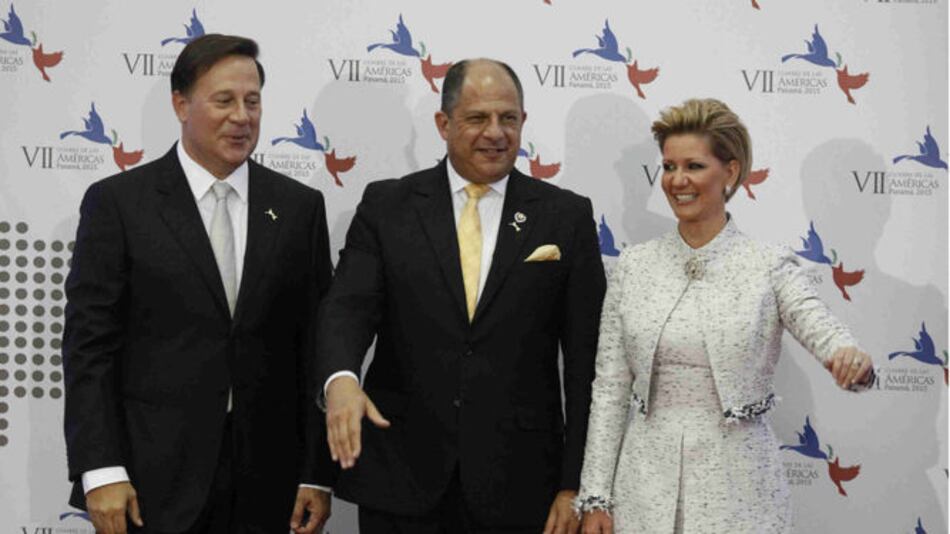 Presidente de Costa Rica abandona la Cumbre