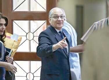 Rigoberto González no está impedido para investigar a Kenia Porcell