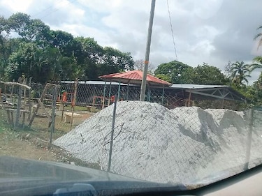 Clientelismo, la columna que sostiene al circuito 8-2