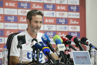 Thomas Christiansen: ‘Si llueve en el Cuscatlán, usaremos el plan B’