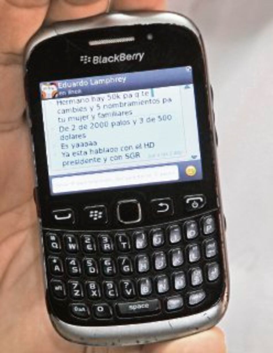 Martinelli acepta renuncia de Somoza