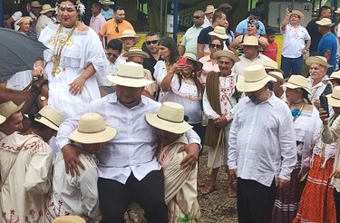 Ocú se llena de fiesta y folclore en el festival del Manito