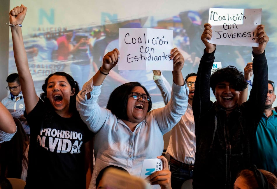 Opositores de Nicaragua lanzan coalición contra Ortega; Policía agrede a periodistas