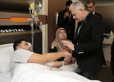 Turquía busca al terrorista que mató a 39 personas en Año Nuevo