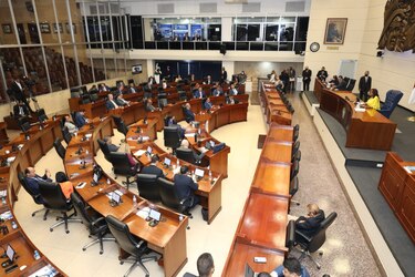 Asamblea crea una comisión de investigación para atender los problemas planteados por diferentes gremios