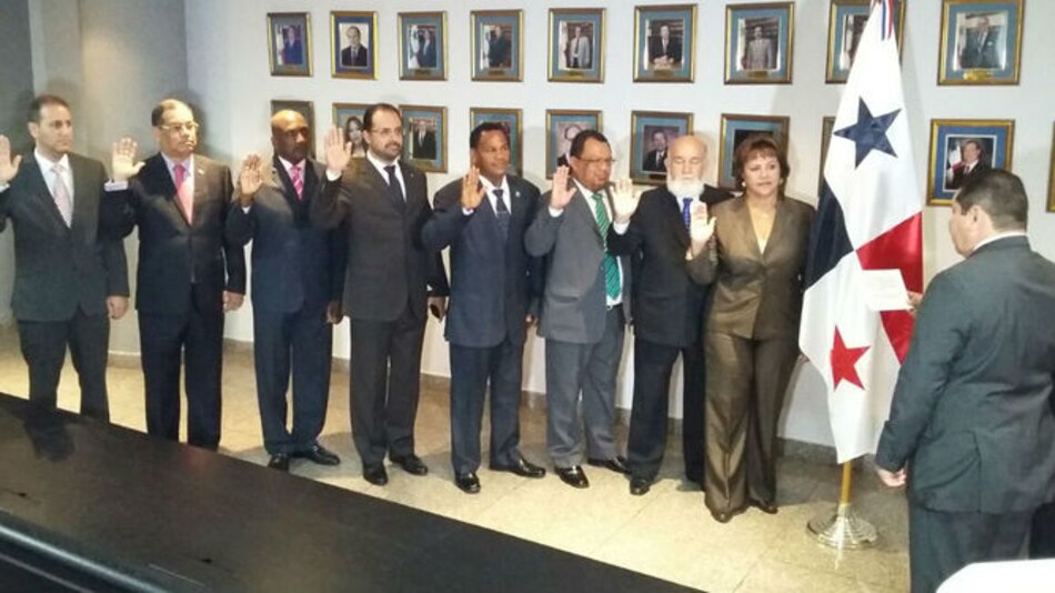 Juramentan a presidentes de comisiones en la Asamblea Nacional