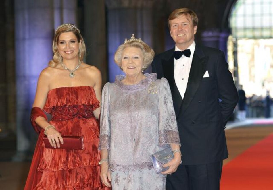 La reina Beatriz se despide del pueblo holandés