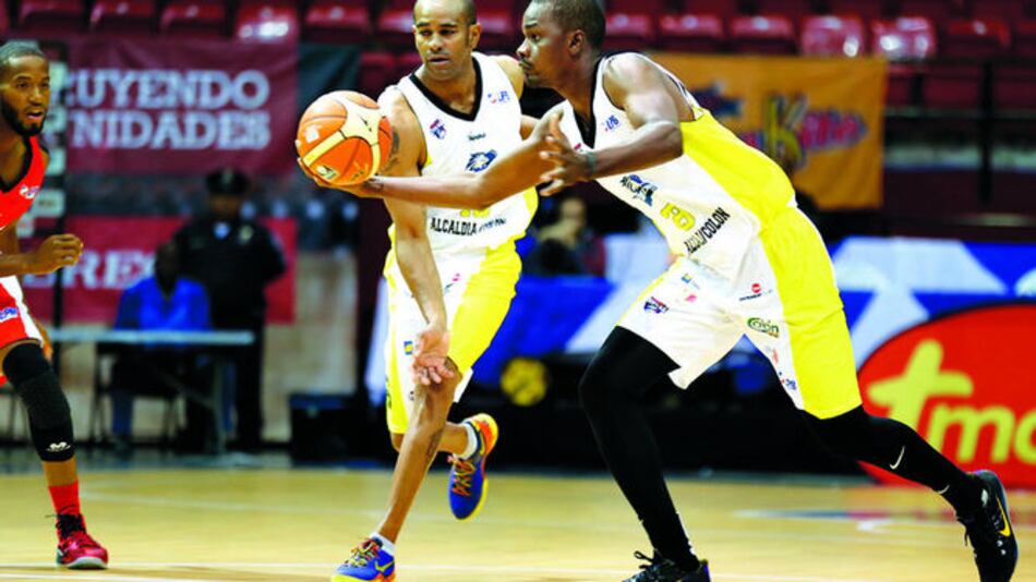 Caballos y Correcaminos siguen su preparación