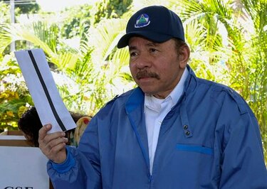 Daniel Ortega arremete contra opositores en comicios que lo perpetúan en el poder