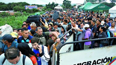 Maduro critica a Colombia por respuesta a crisis de refugiados