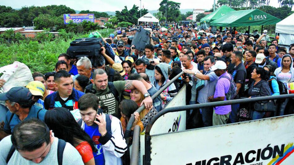 Maduro critica a Colombia por respuesta a crisis de refugiados