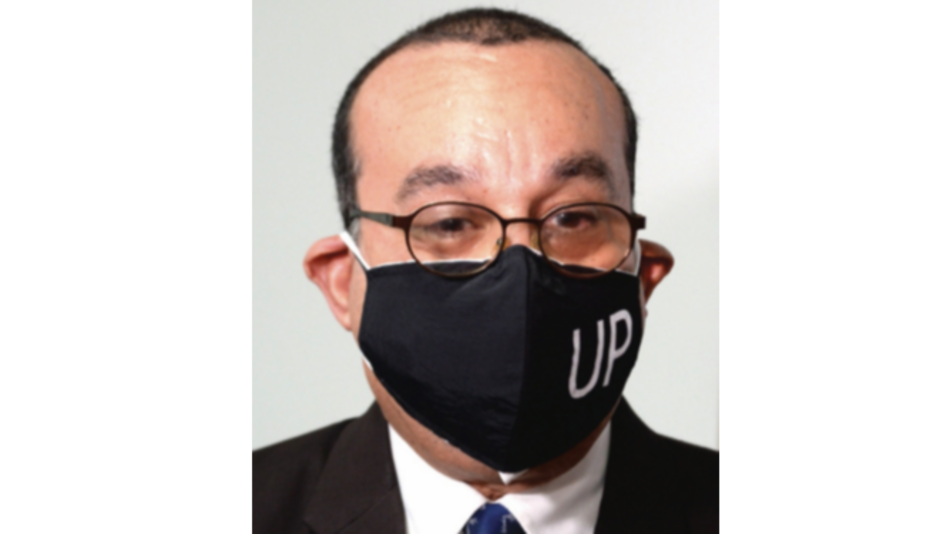 Eduardo Flores advierte a docentes universitarios que no pueden laborar en dos sitios a la vez