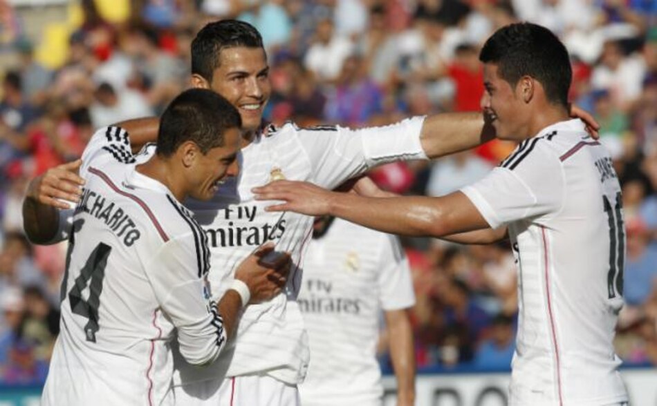 Chicharito Hernández, Cristiano, y James lideran la goleada del Real Madrid