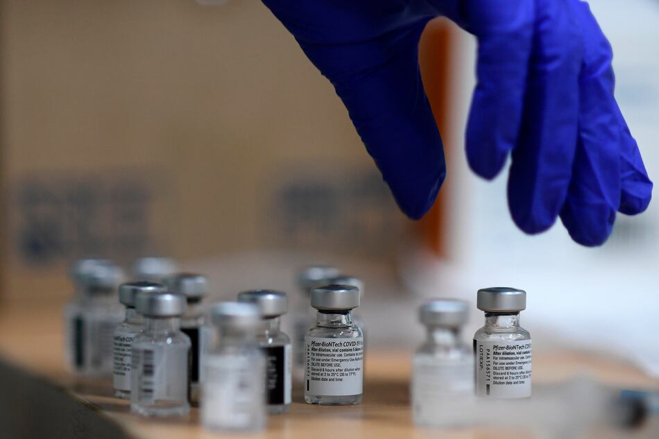 Estados Unidos no retendrá vacunas contra Covid-19 para suministar segundas dosis