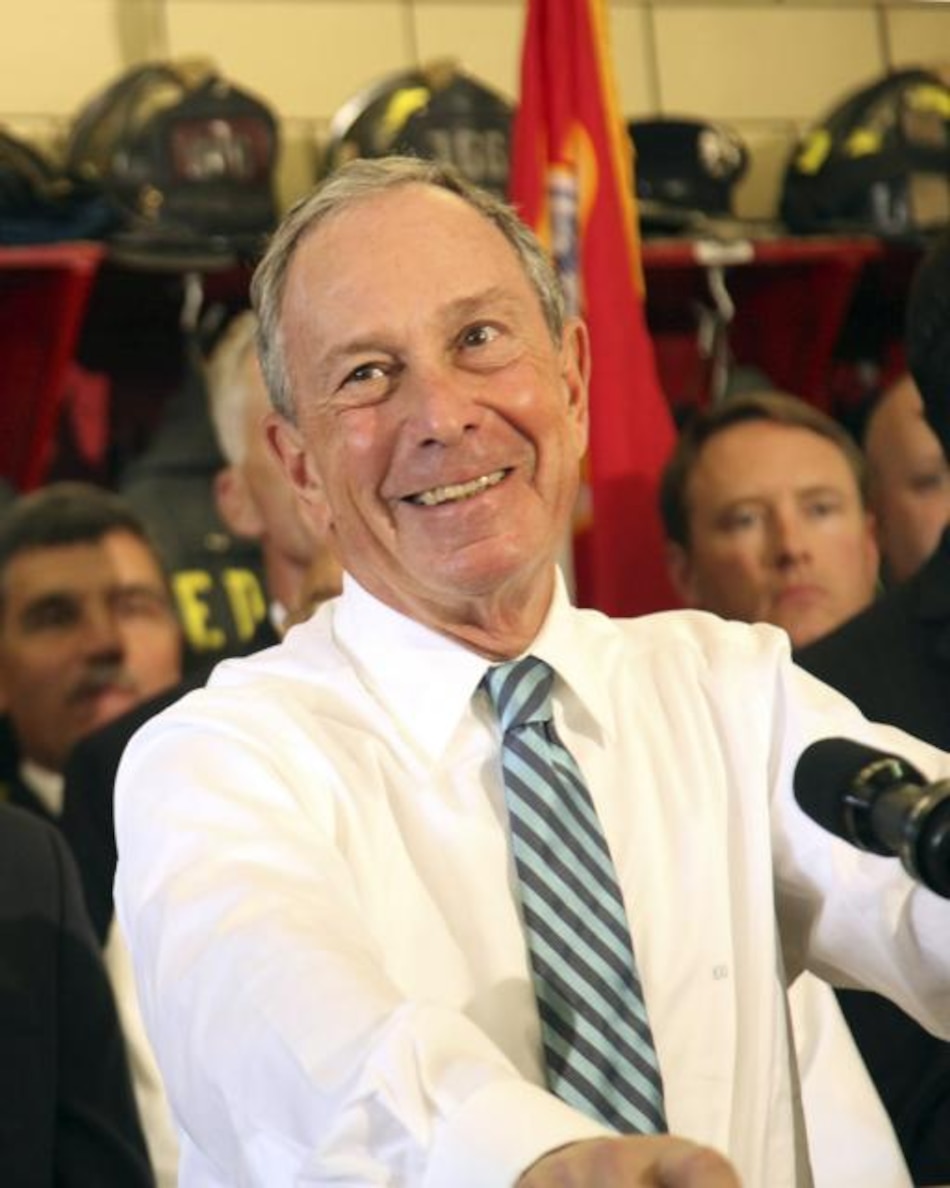 Bloombito, el alter ego del alcalde neoyorquino, habla español en Twitter