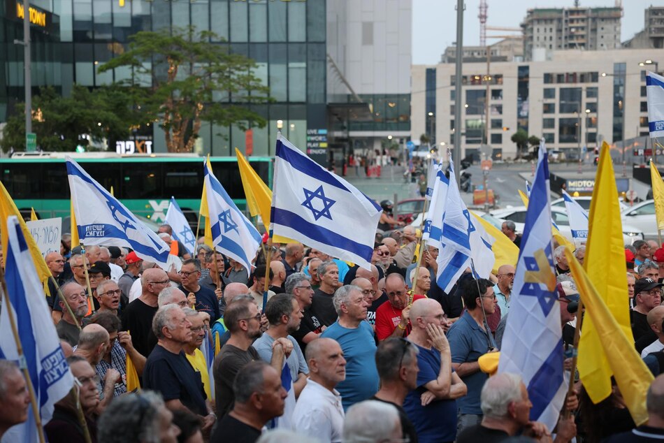 Militares israelíes retirados exigen el fin de la guerra y rechazan plan para ocupar Gaza