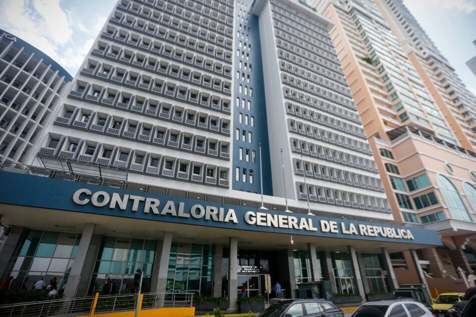 Corte acumula demandas contra ley que otorgó más poderes al contralor