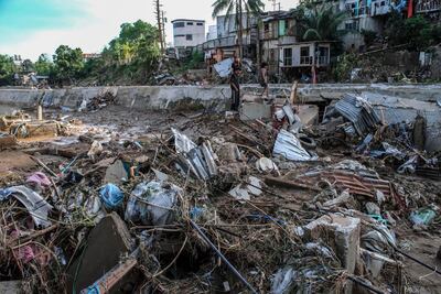El tifón Kalmaegi toca tierra en Vietnam tras dejar más de 100 muertos en Filipinas